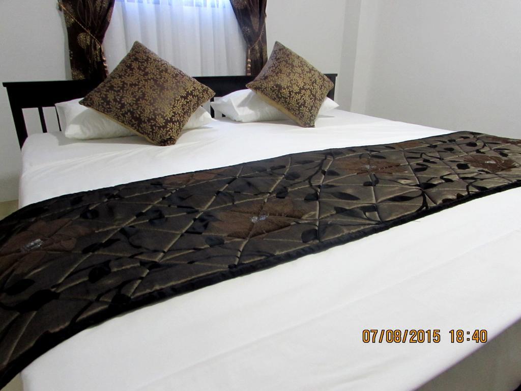 W Residence Kandy Extérieur photo