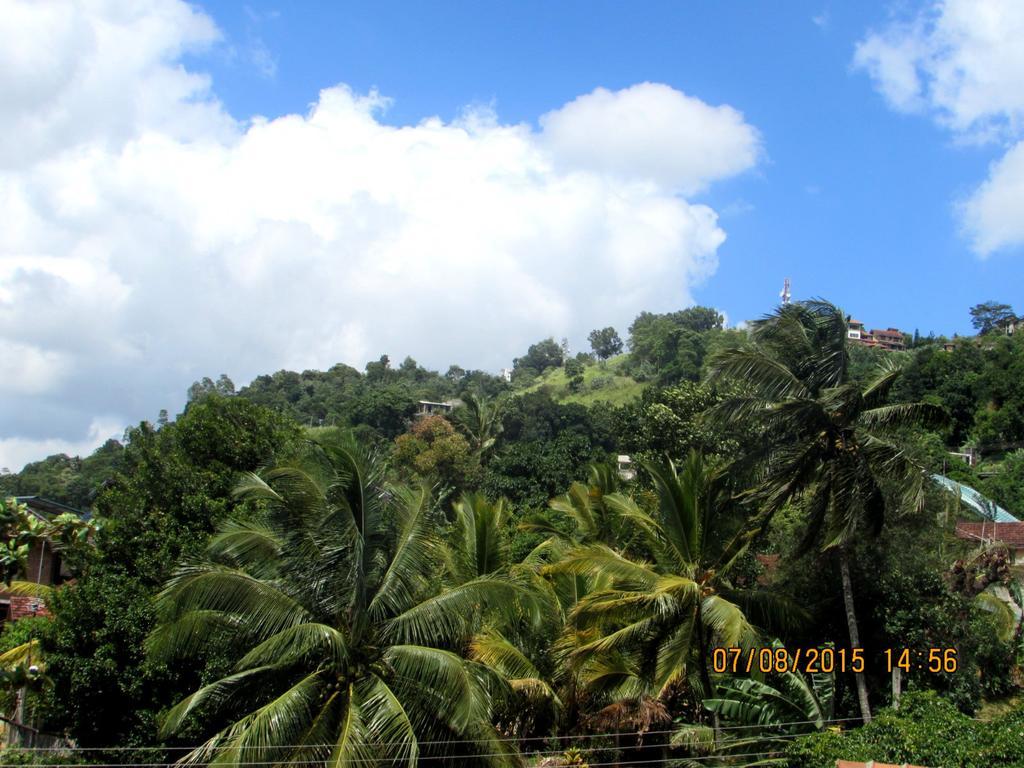 W Residence Kandy Extérieur photo
