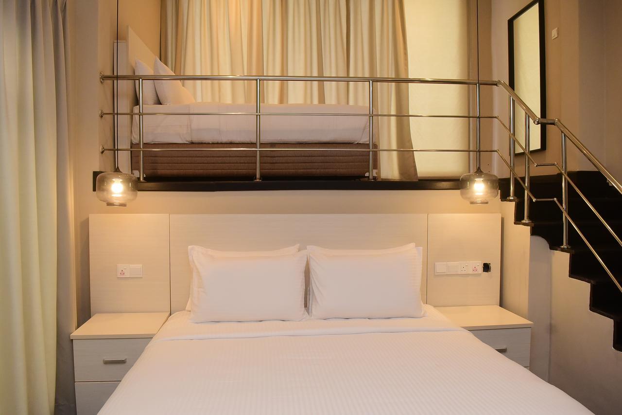 W Residence Kandy Extérieur photo